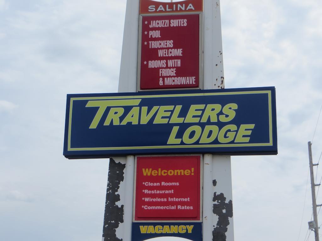 Traveler'S Lodge Салайна Екстер'єр фото